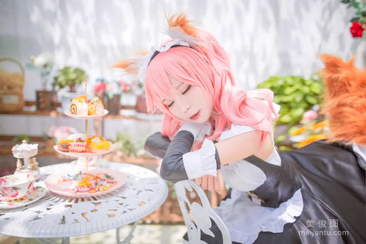 Anime Blogger Bei Zhibei, FGO Tamamo no Mae Maid Photo Set photo 6