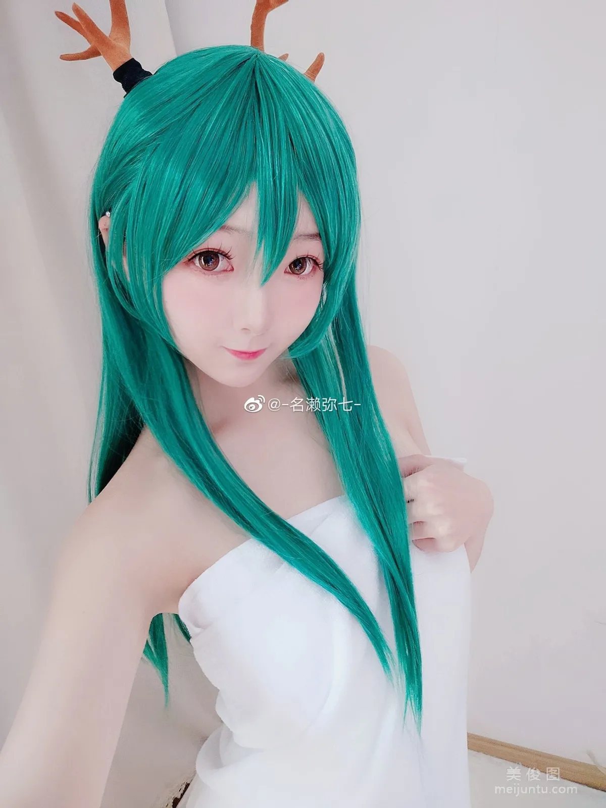Minglai Miqi: Web Idols photo 4