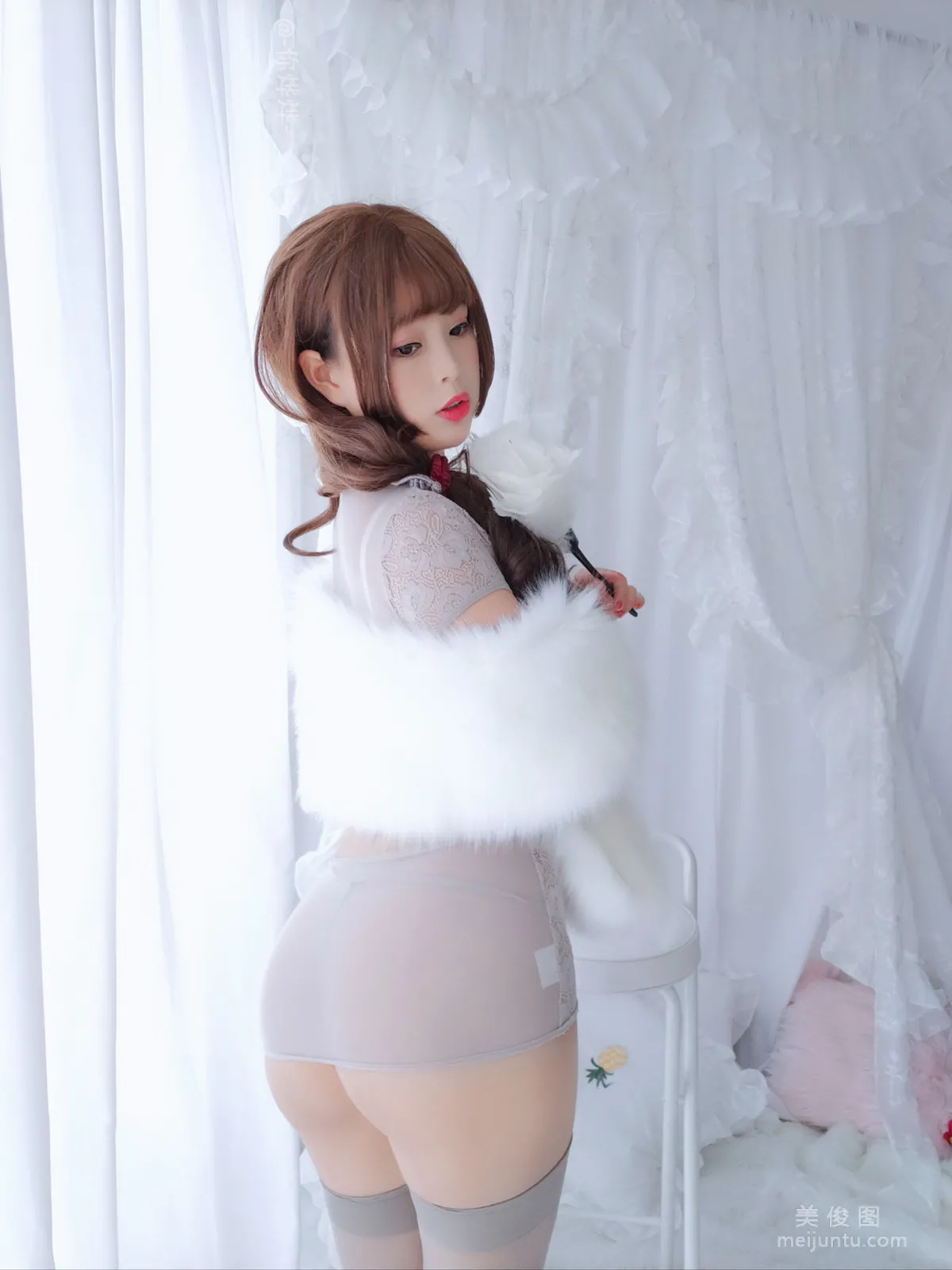 Bai Ye: Web Idols photo 5