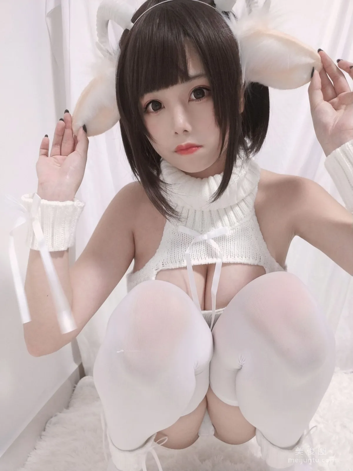 [COS] Cute Girl Mizhi Maoqiu White Stockings Sweater Photo Set photo 13