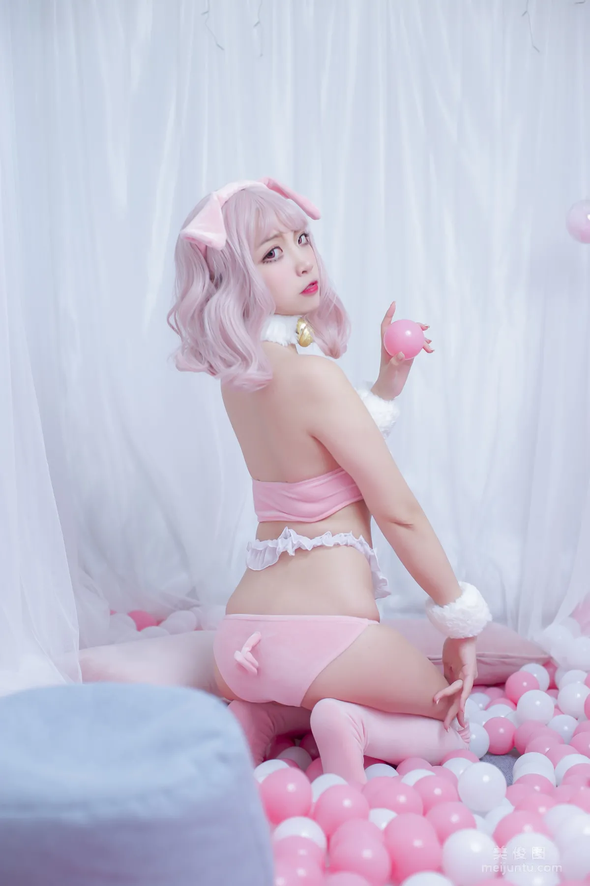 人气Coser二佐Nisa 《私房粉猪》 写真集7