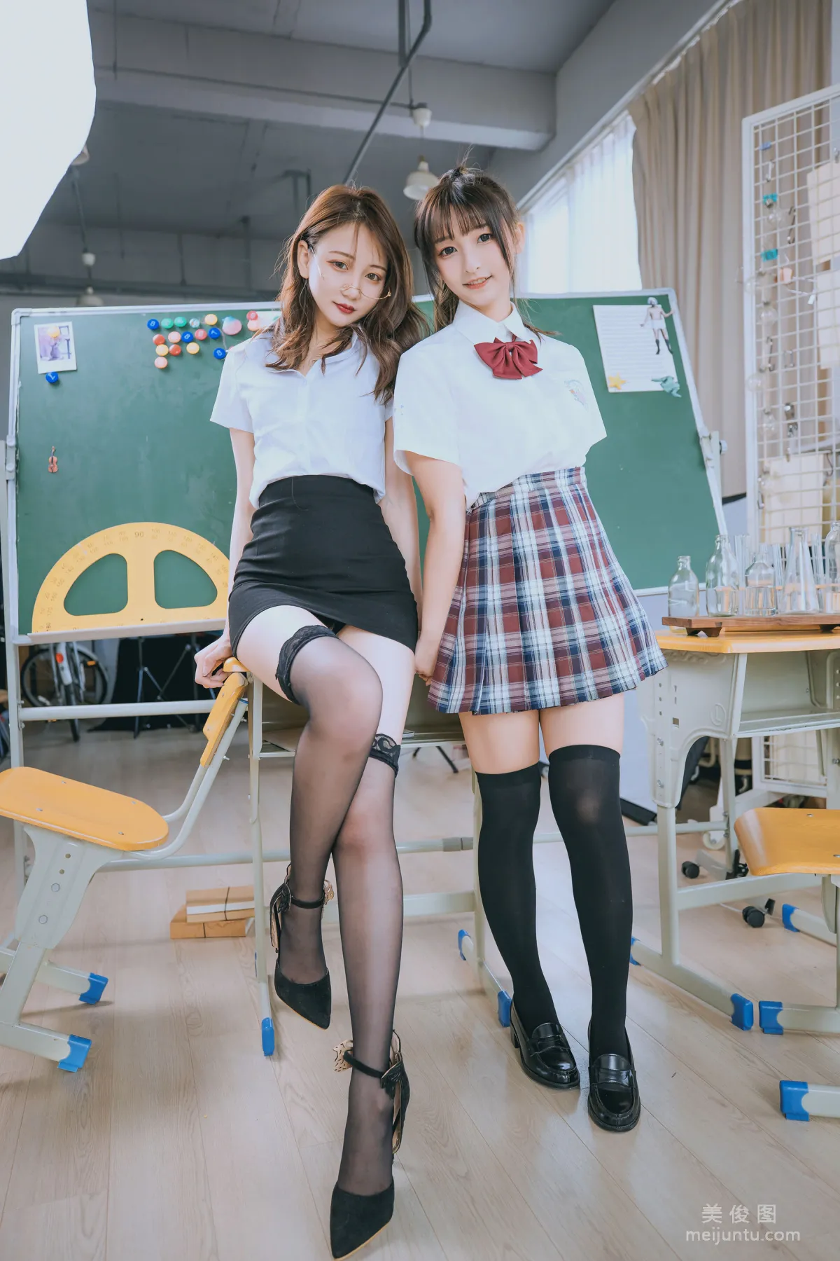 [COS福利] 蘿莉神楽闆真冬《數之歌》 百合教室 寫真集 33