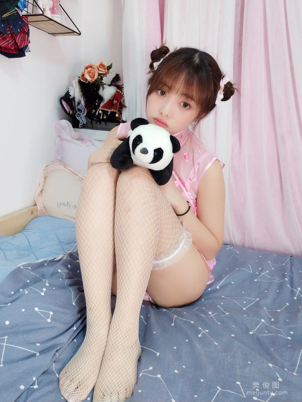 Anime Blogger Wenmei Bujiang Daoli Selfie Book (Book 1) Qipao Photo Set photo 7