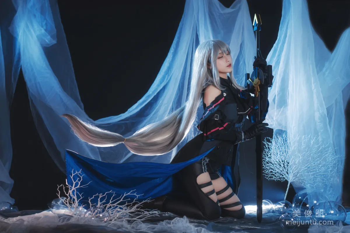 [COS] Anime Blogger Tieban Shaogui Wu w, Skadi Photo Set photo 2