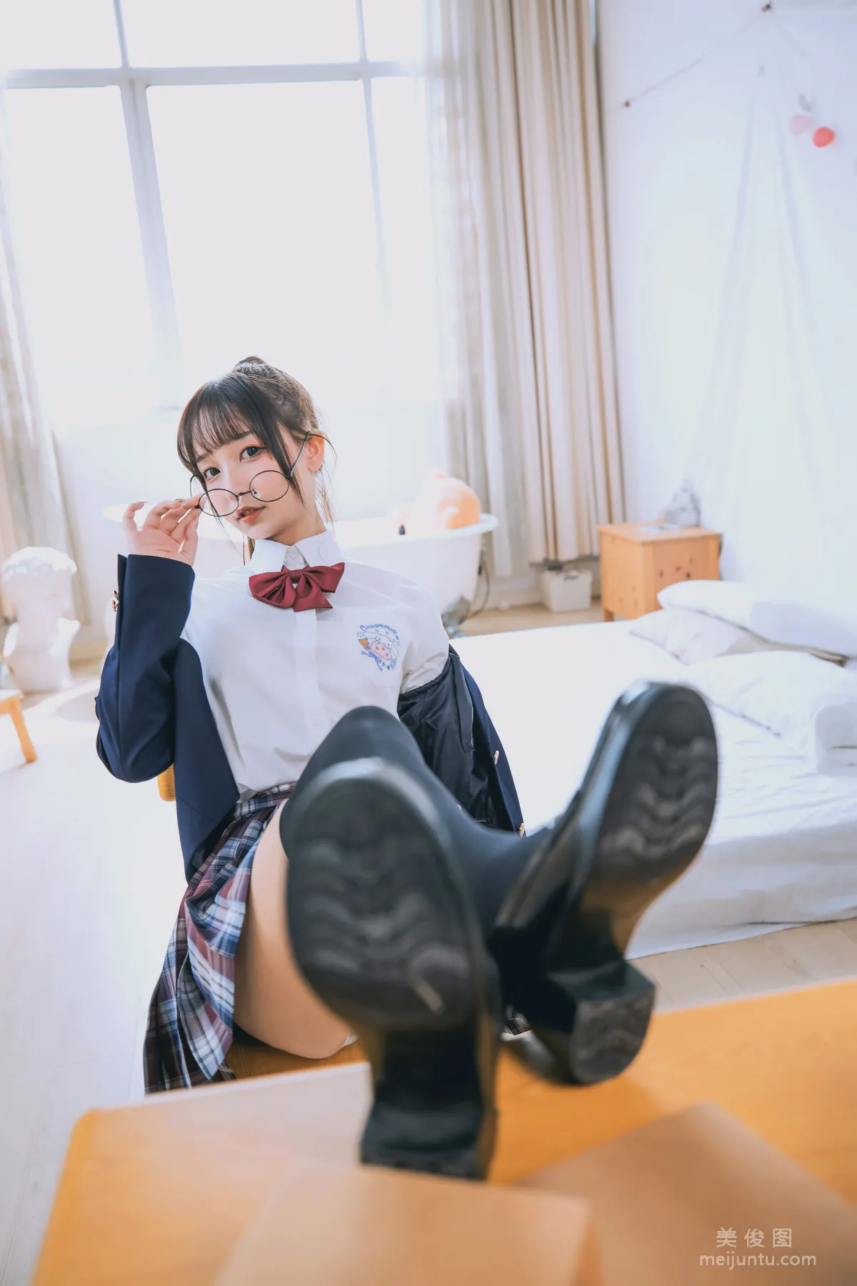 [COS福利] 蘿莉神楽闆真冬《數之歌》 百合教室 寫真集 83
