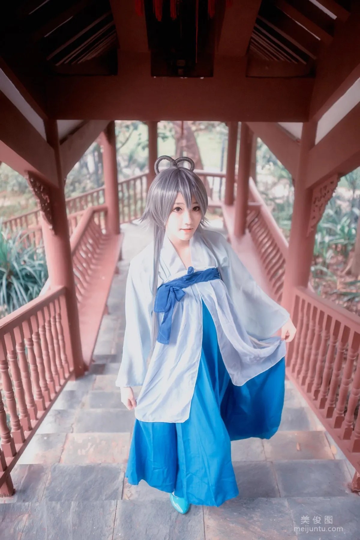 [COS] Anime Blogger Nantao Momoko, Luo Tianyi Photo Set photo 2