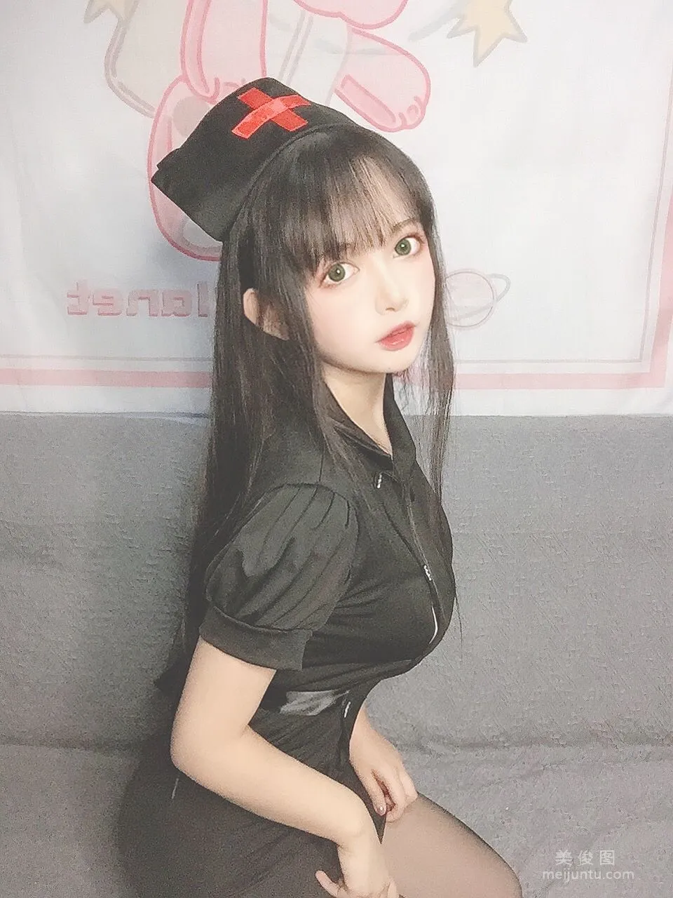 萌妹黑猫猫OvO 《护士喵》 写真集2