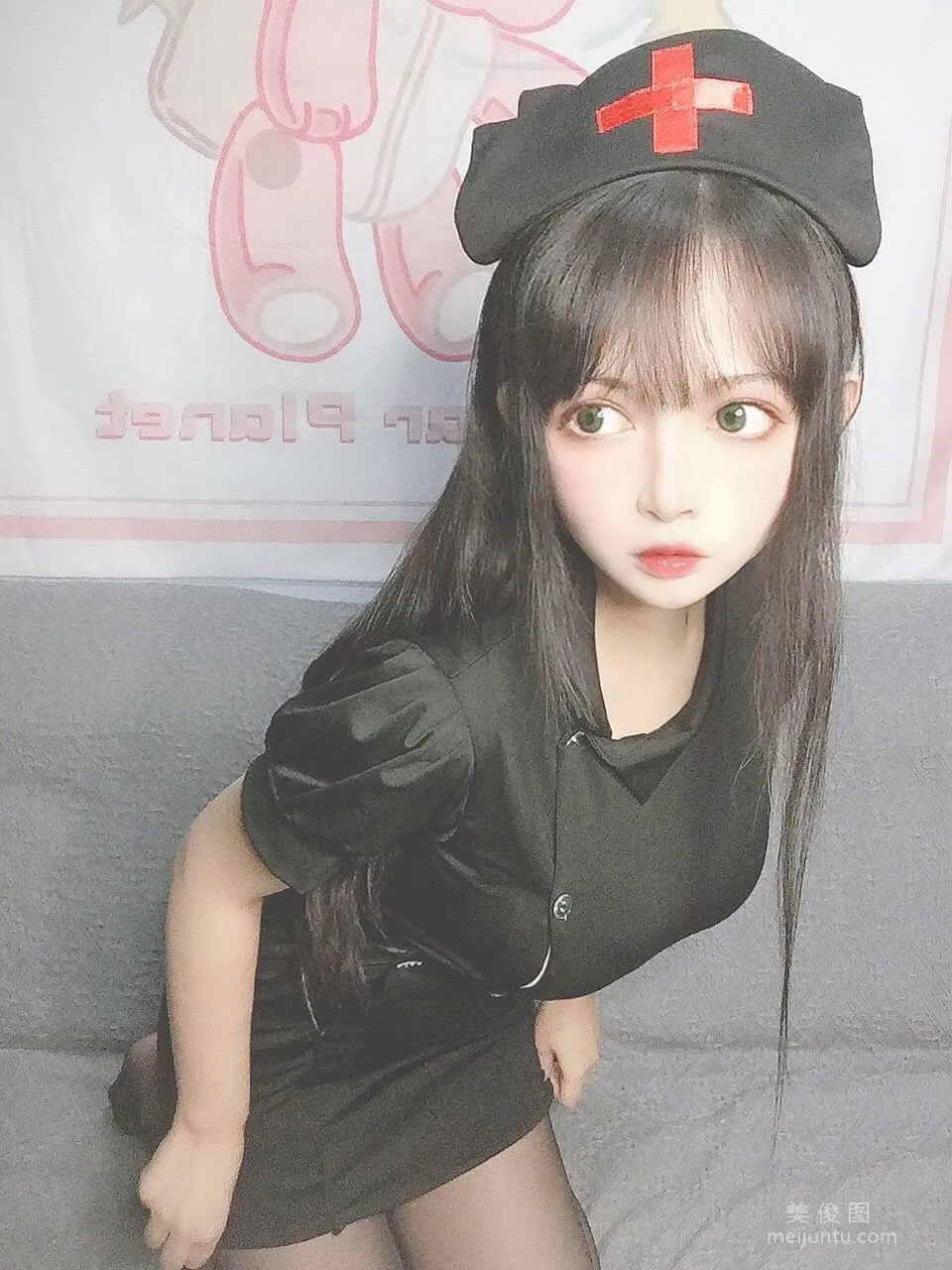 萌妹黑猫猫OvO 《护士喵》 写真集6