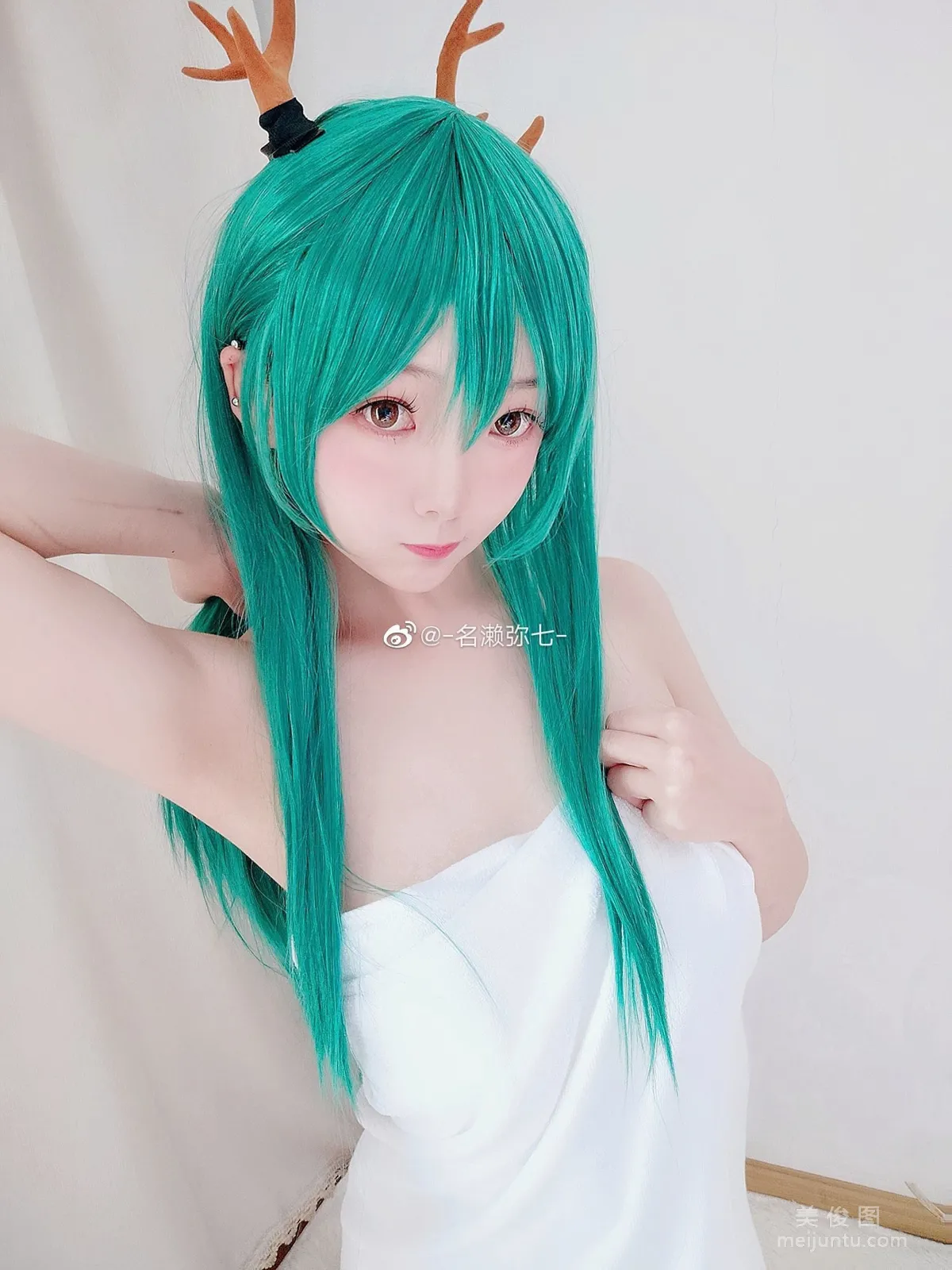 Minglai Miqi: Web Idols photo 6