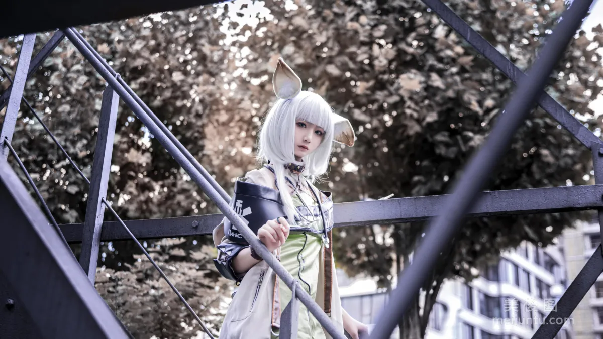 [COS] Anime Blogger Xianyin sic Arknights Photo Set photo 1