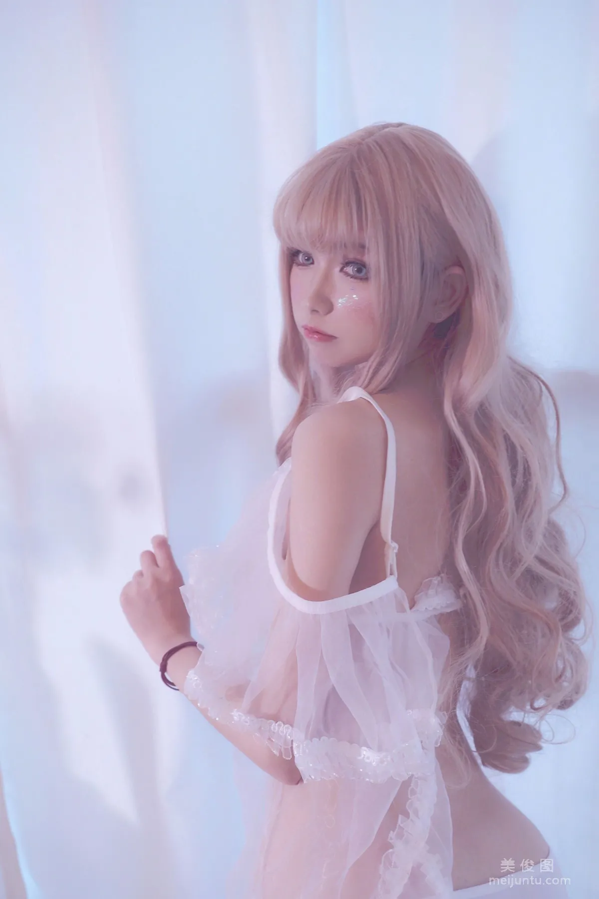 [COS] Taolai Yiyi White Lingerie Private Shoot Photo Set photo 8