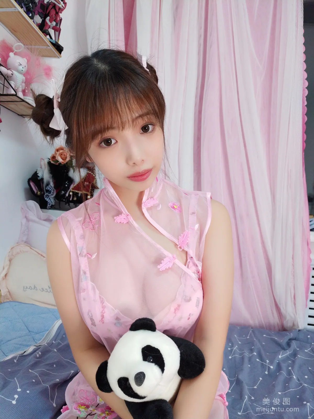 Anime Blogger Wenmei Bujiang Daoli Selfie Book (Book 1) Qipao Photo Set photo 5