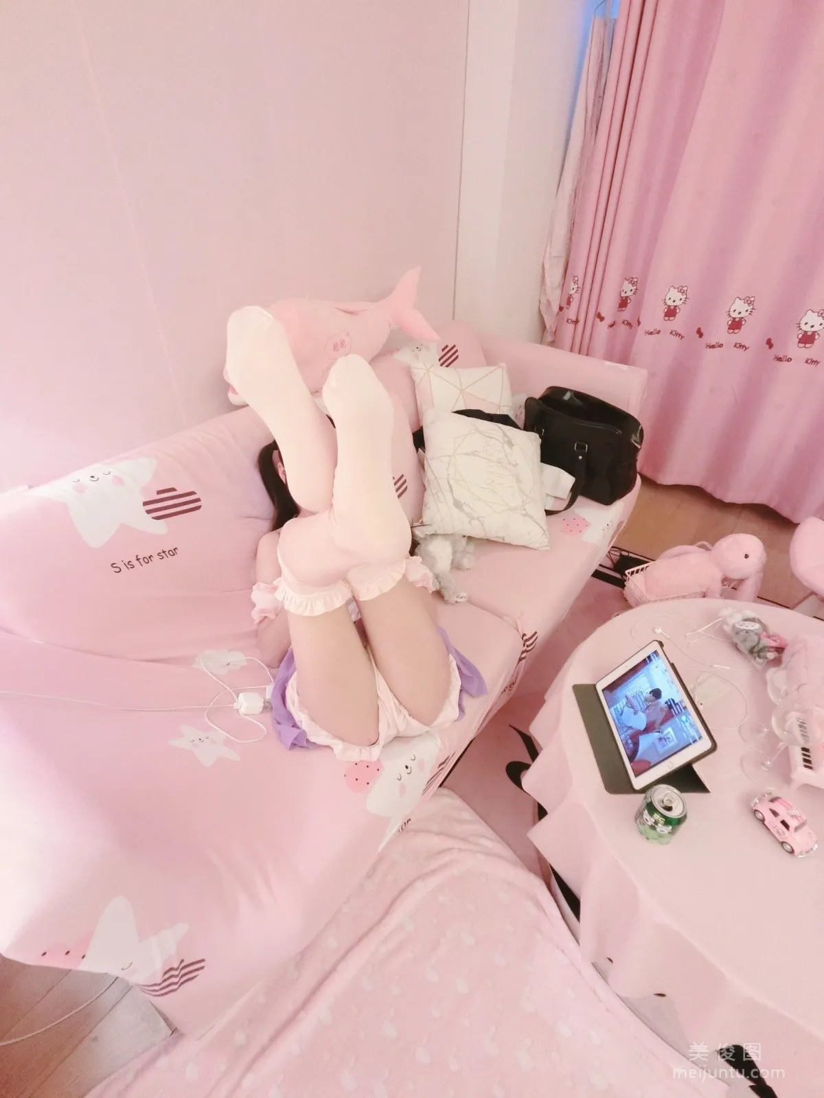 Si Miao: Web Idols photo 18
