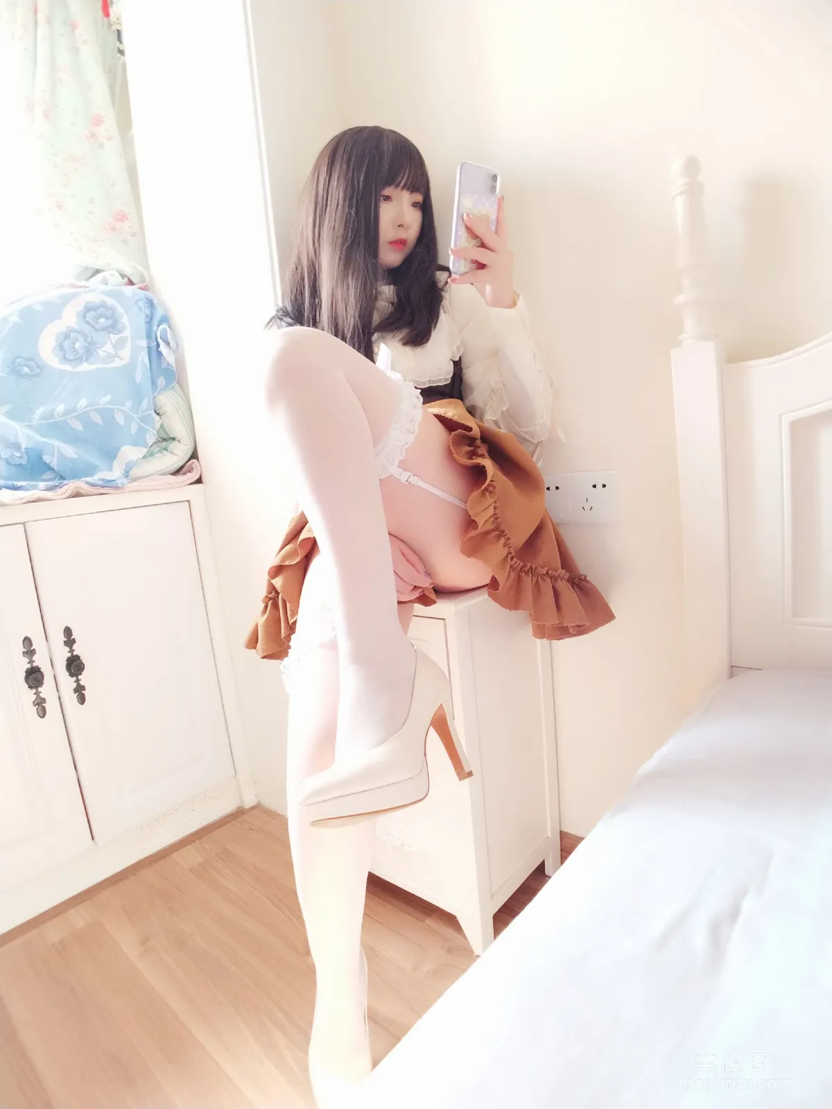 二次元美女古川kagura 《蕾丝长筒吊带丝袜》 写真集2