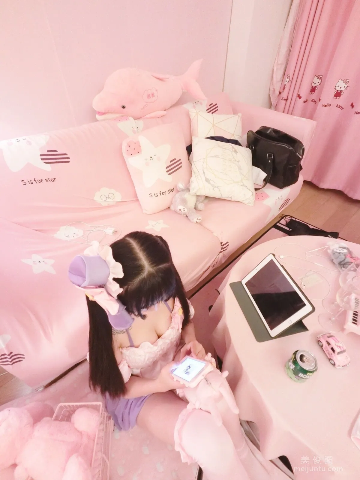Si Miao: Web Idols photo 14