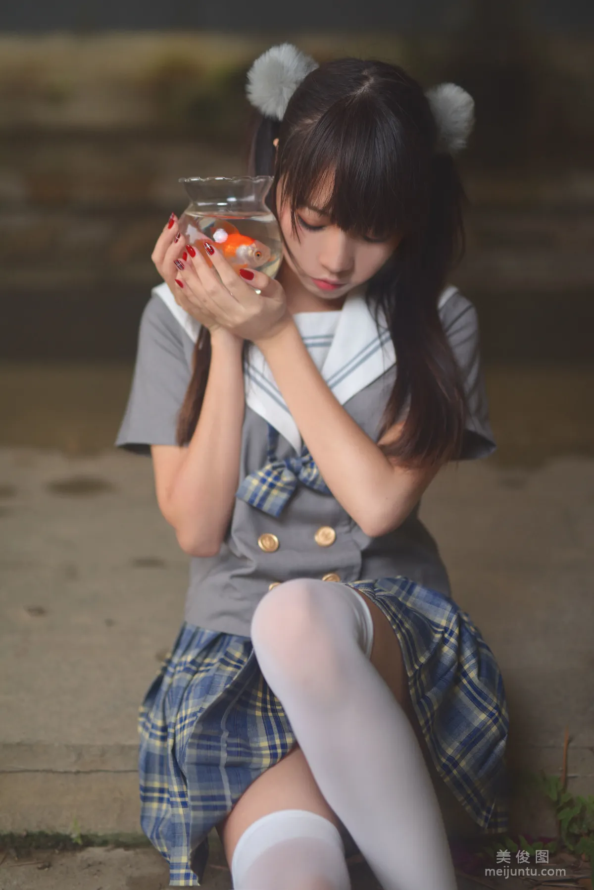 人气Coser二佐Nisa 《JK水手服》 写真集6