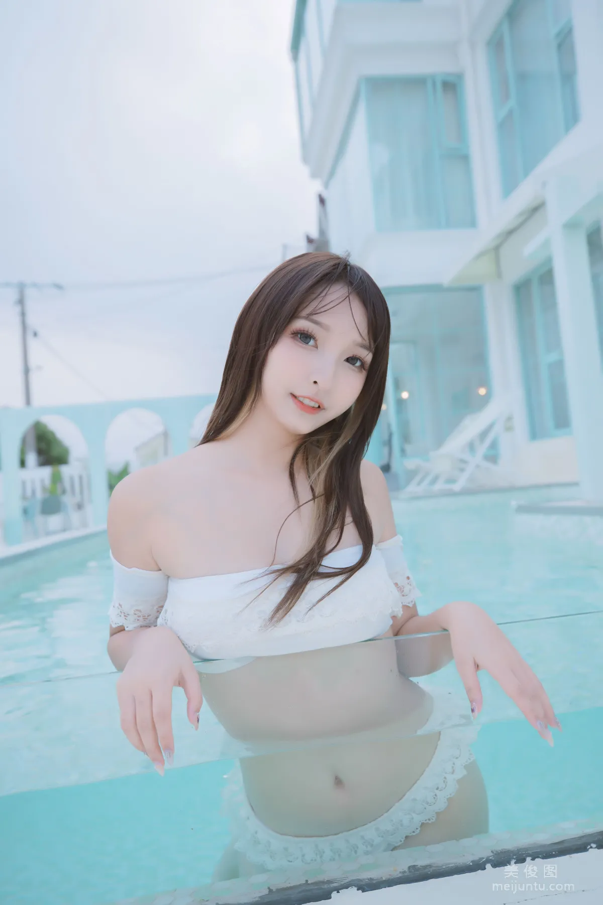 蘿莉神楽闆真冬 《笑顔水時計-夏日比基尼》 寫真集 85