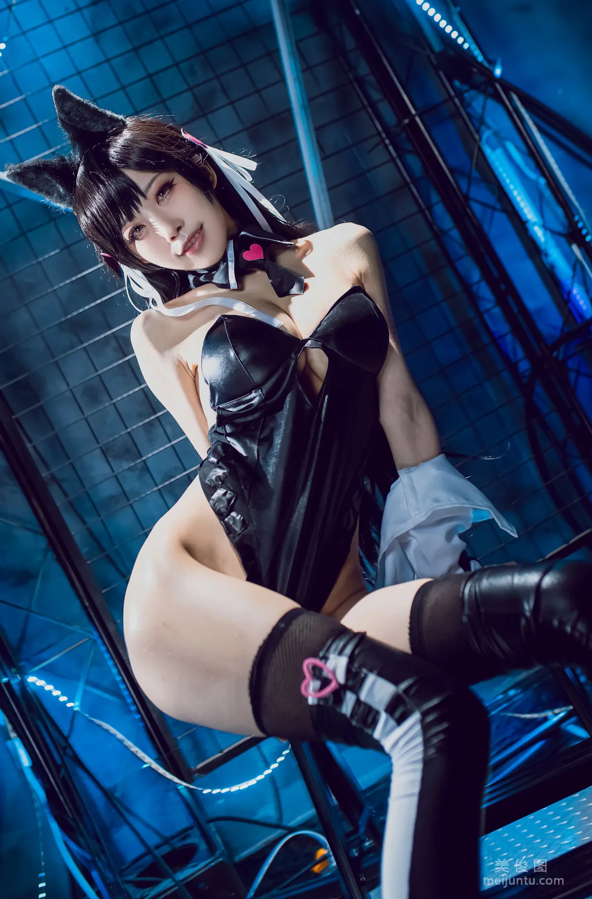 COS美女水淼aqua 《碧蓝航线 爱宕犬 同人机车》 写真集23