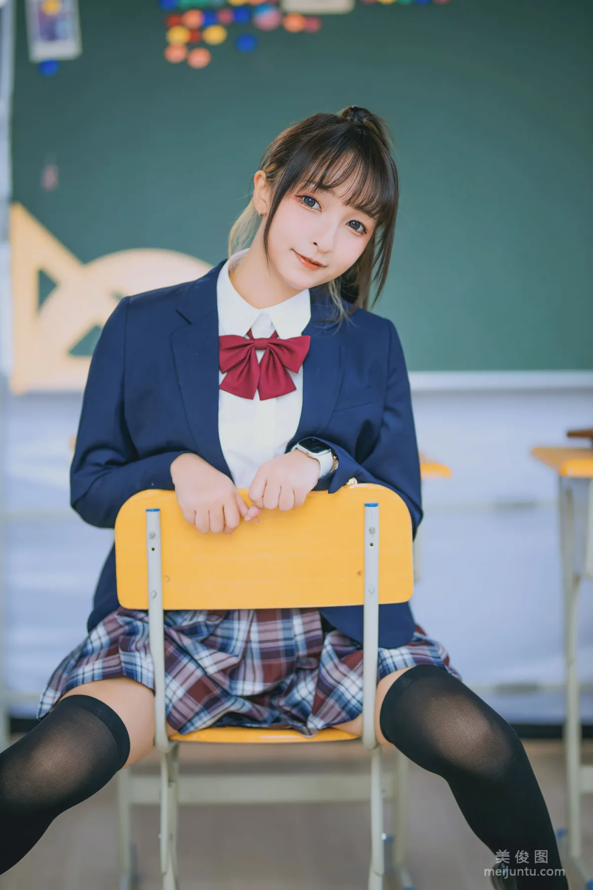 [COS福利] 蘿莉神楽闆真冬《數之歌》 百合教室 寫真集 82