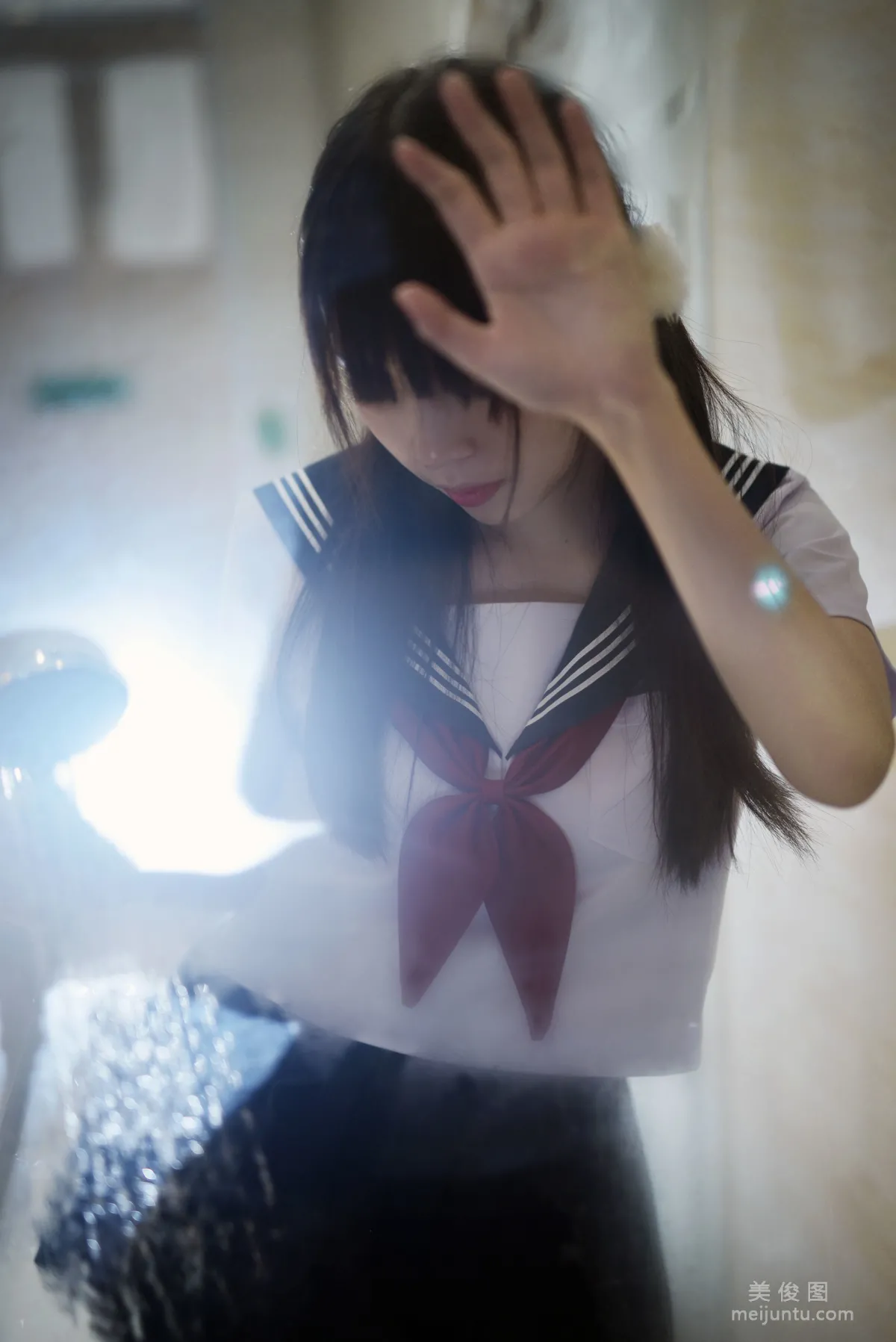 人气Coser二佐Nisa 《湿身黑丝》 写真集9