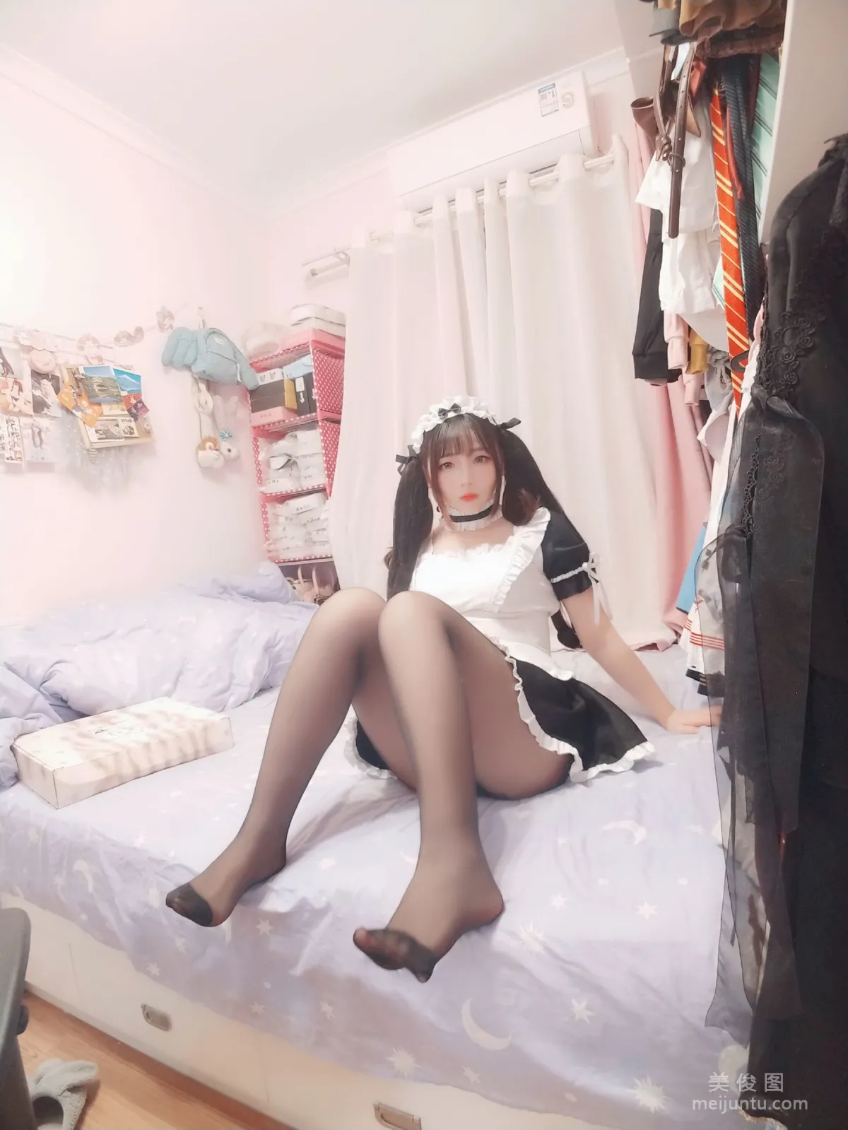 2D Girl Guchuan kagura, Black Stockings Maid Photo Set photo 5