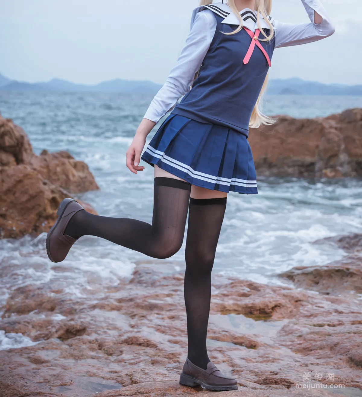 [COS福利] 动漫博主封疆疆v 《小短裙》写真集4