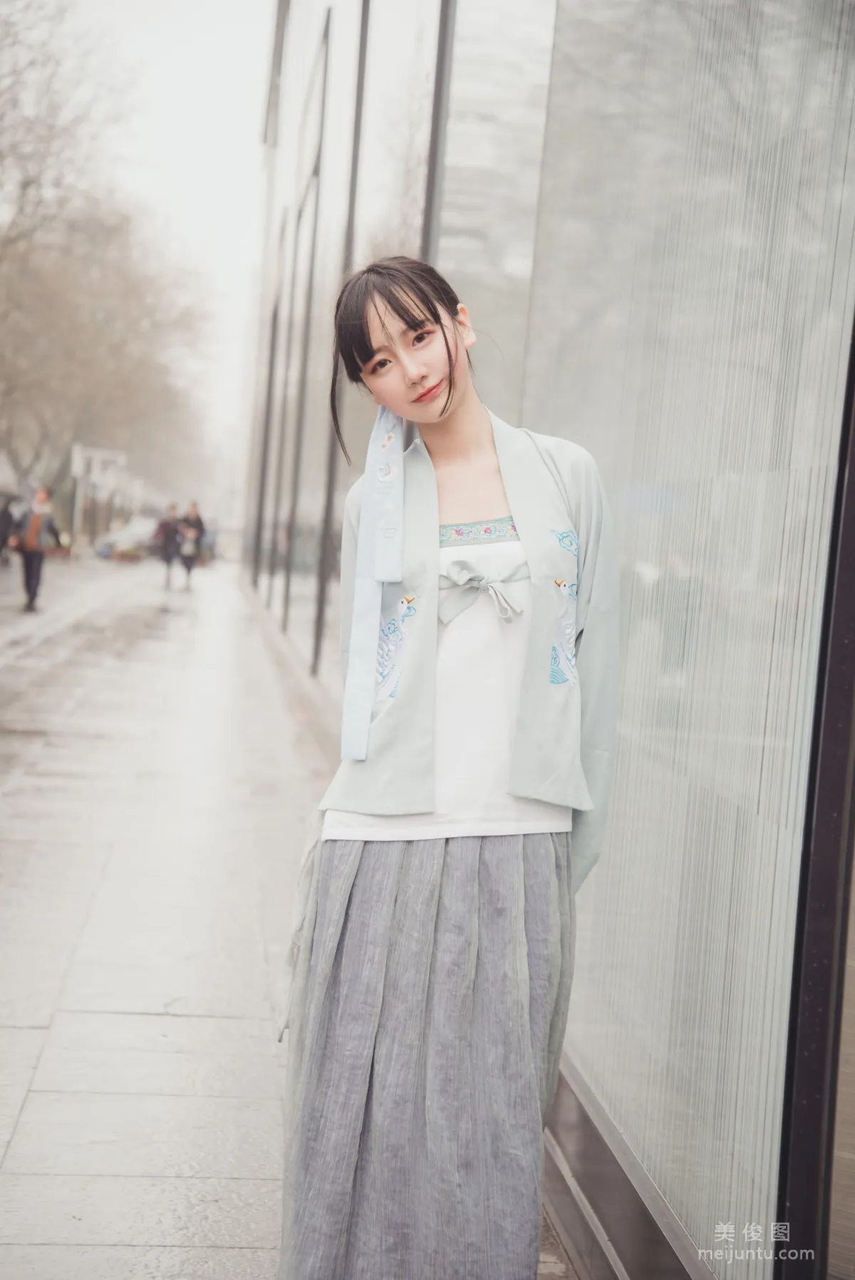 [COS Bonus] Anime Blogger Xianyin sic Hanfu Photo Set photo 8