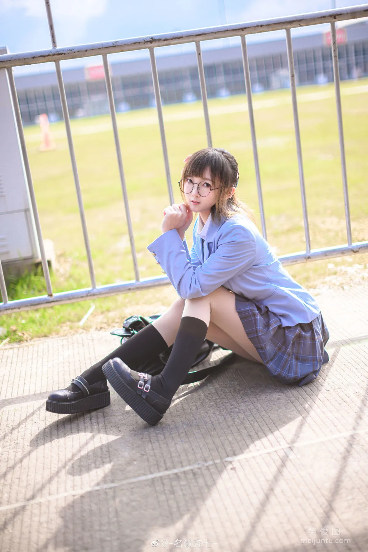 Minglai Miqi: Web Idols photo 4