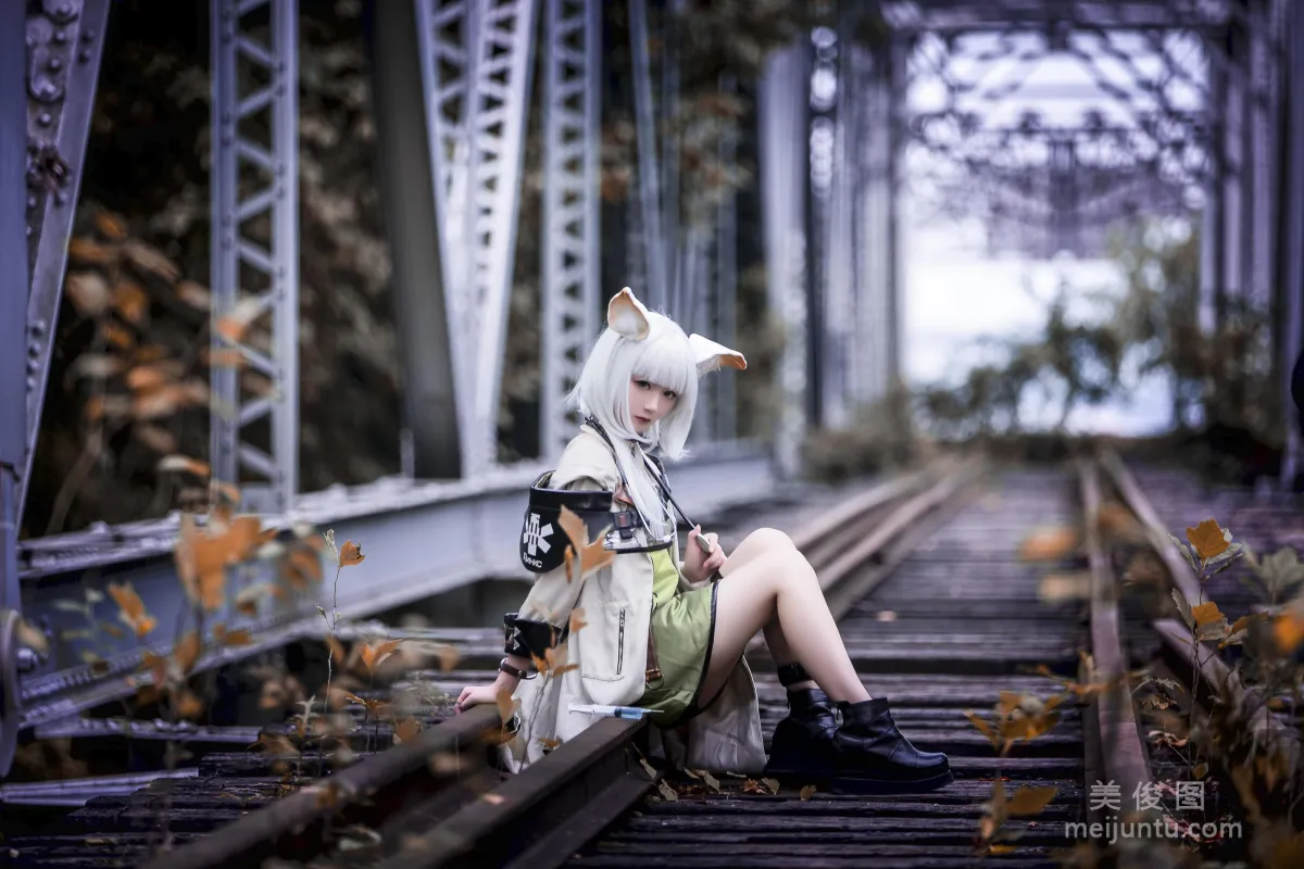 [COS] Anime Blogger Xianyin sic Arknights Photo Set photo 7