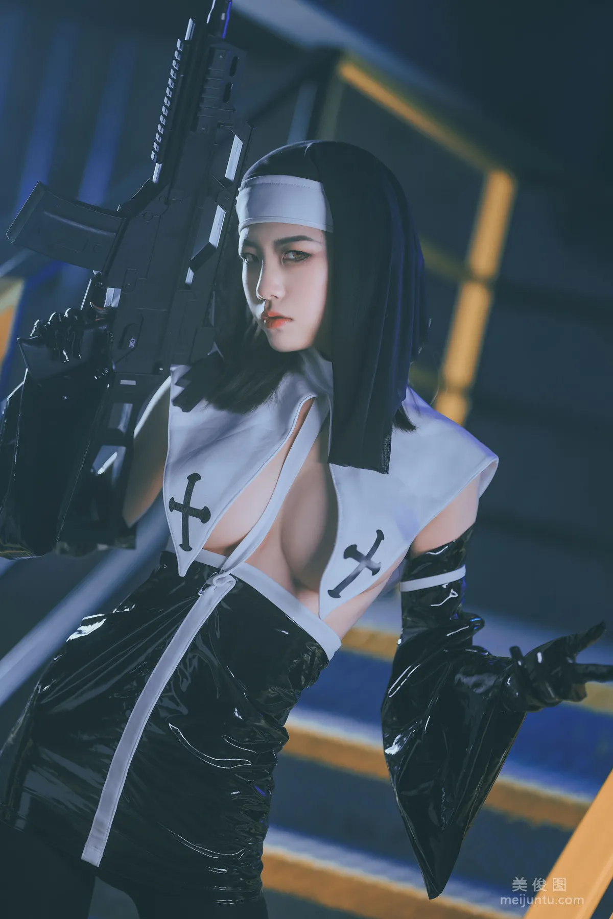 Shui Miao: Web Idols photo 3