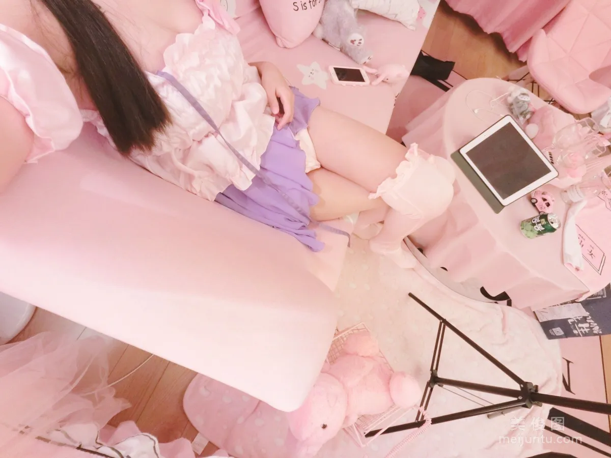 Si Miao: Web Idols photo 15