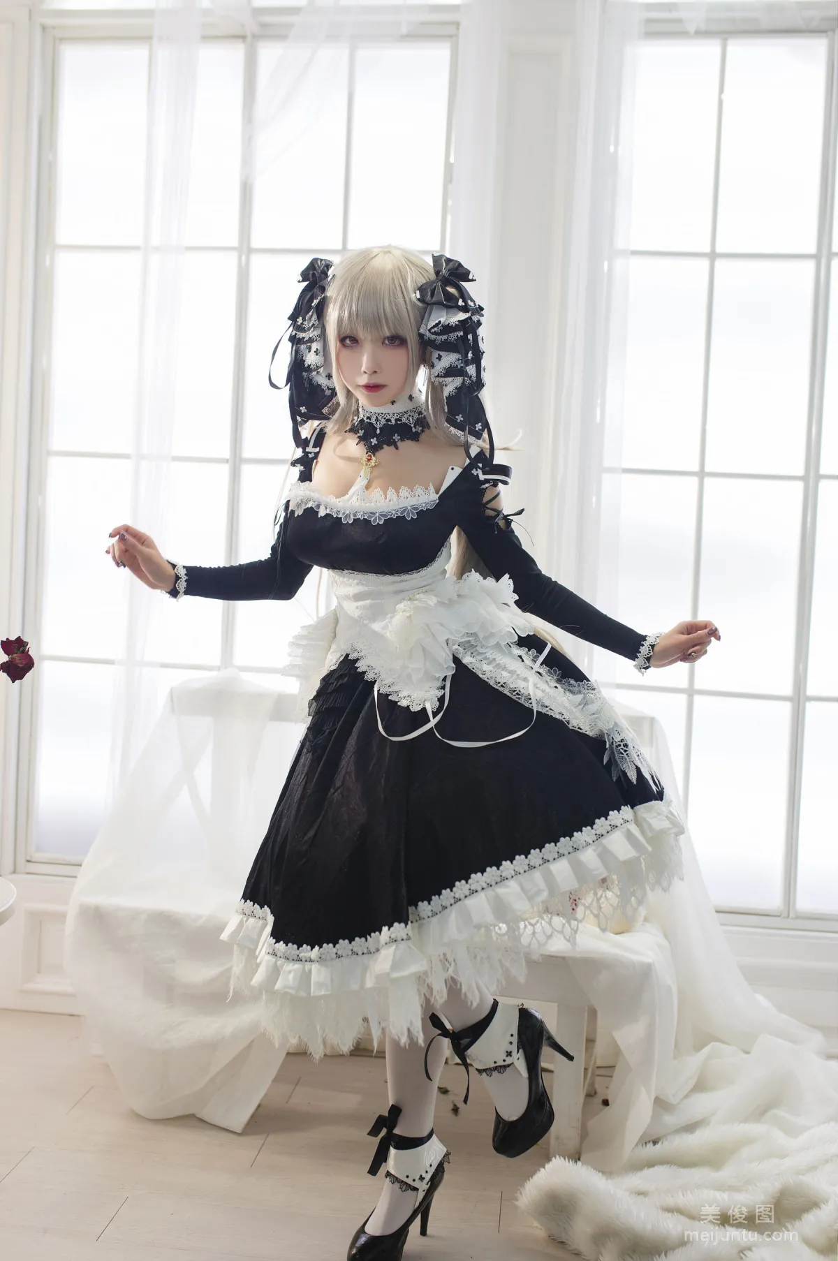 Shui Miao: Web Idols photo 1