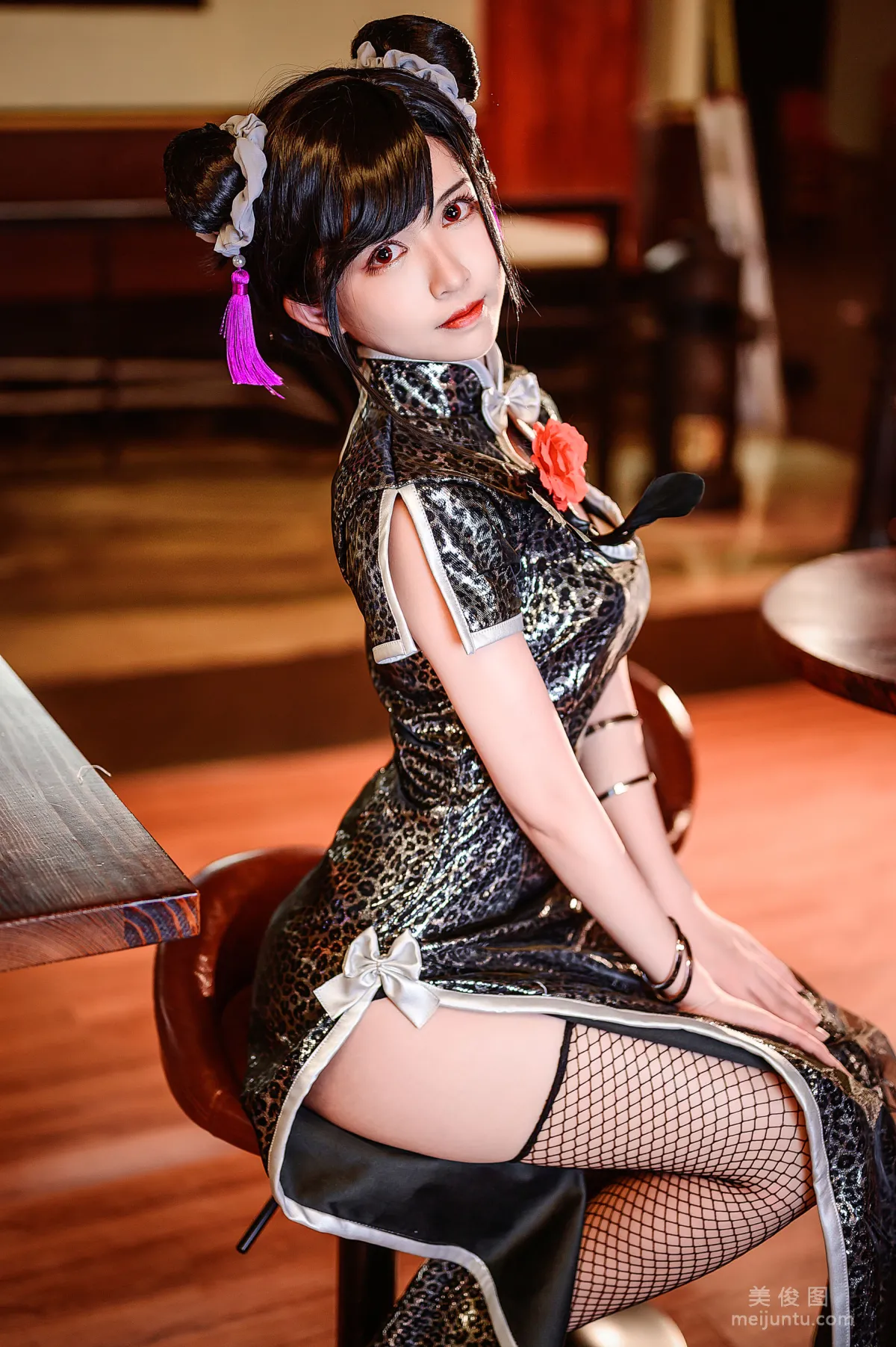 Manyu Feier: Web Idols photo 7