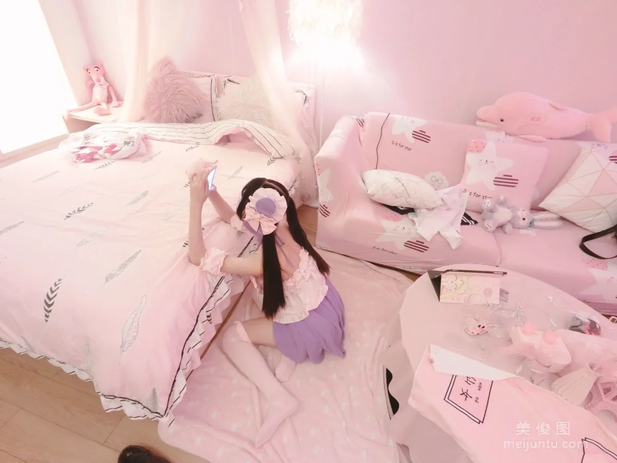 Si Miao: Web Idols photo 26