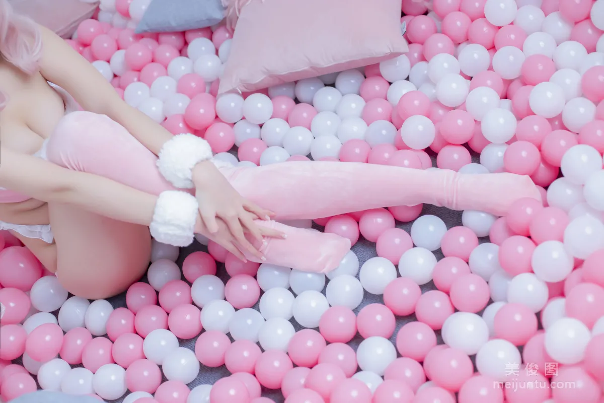 Erzuo Nisa: Web Idols photo 32