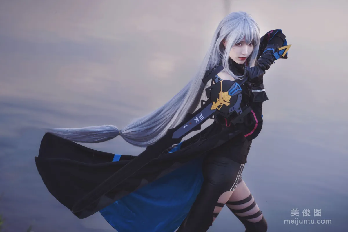 [COS] Anime Blogger Tieban Shaogui Wu w, Skadi Photo Set photo 12