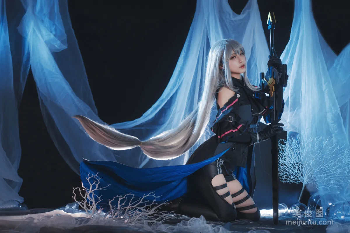 [COS] Anime Blogger Tieban Shaogui Wu w, Skadi Photo Set photo 3