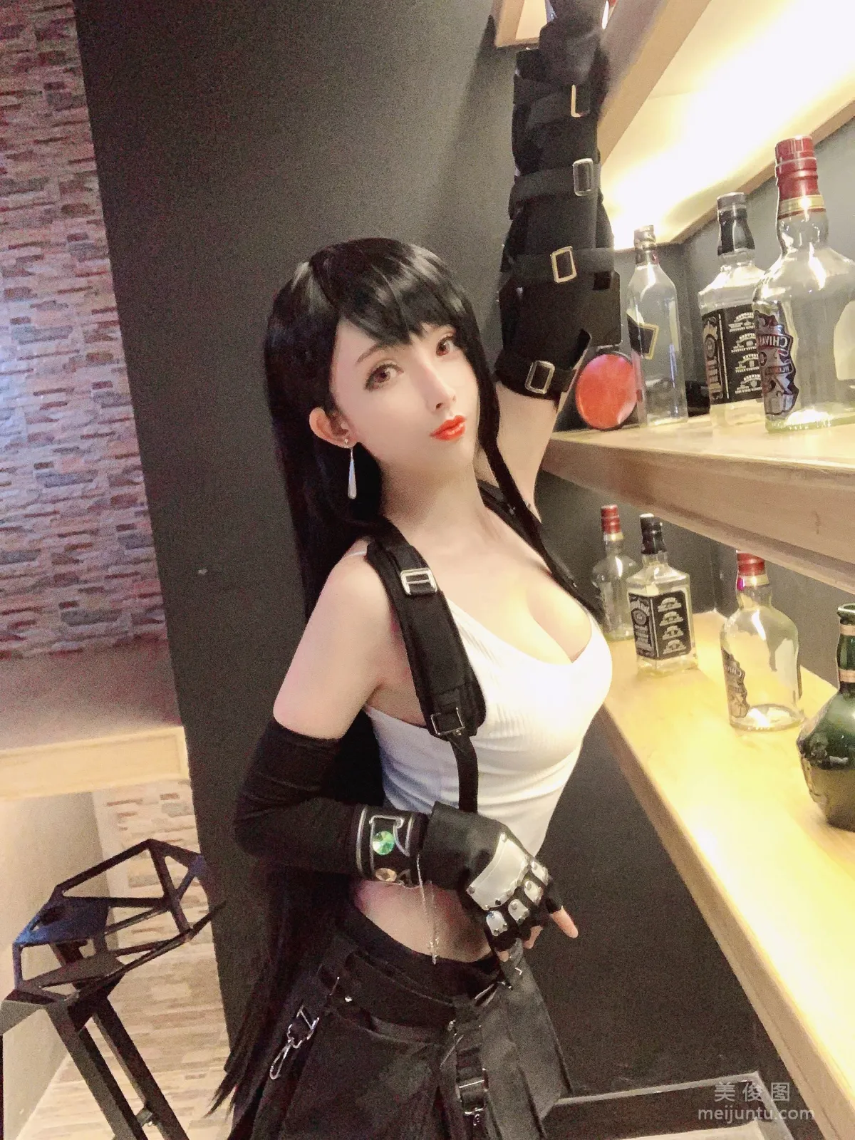 [COS Fan] Liang Liangzi, Tifa Selfie Photo Set photo 2