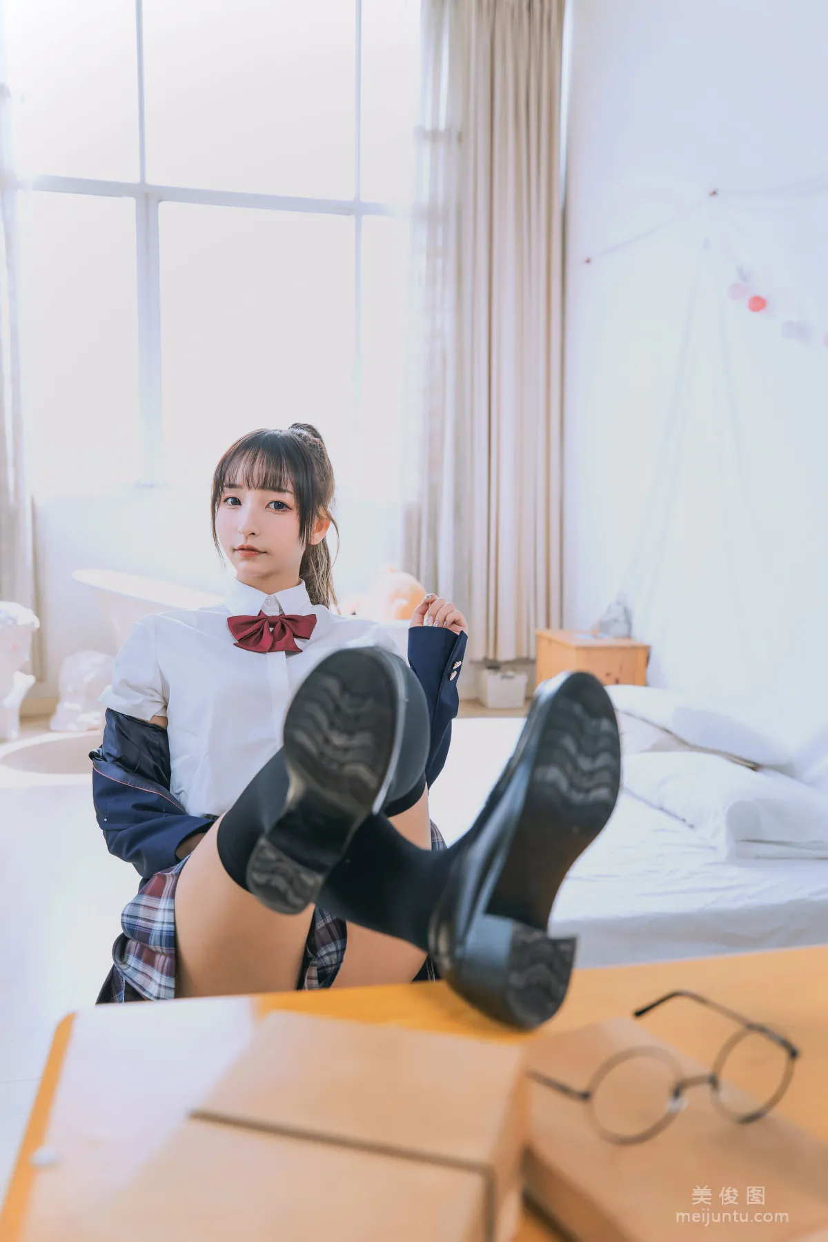 [COS福利] 蘿莉神楽闆真冬《數之歌》 百合教室 寫真集 84