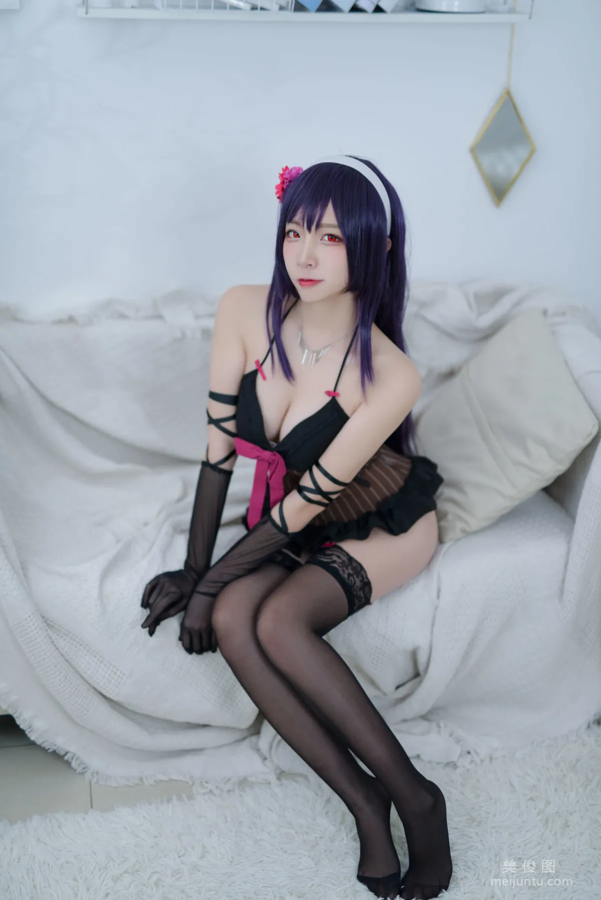 Erzuo Nisa: Web Idols photo 2