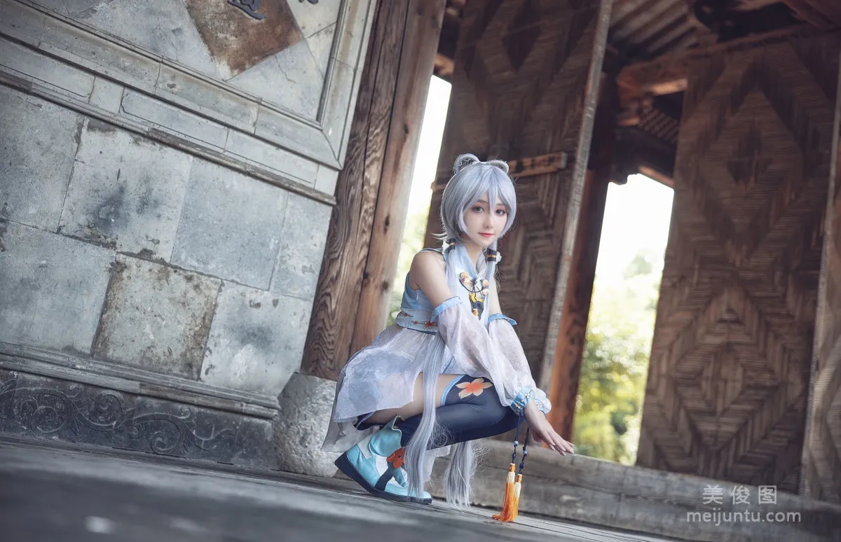 [Cosplay] Anime Blogger Nantao Momoko, Luo Tianyi Flower Language Enchanting, Photo Set photo 6
