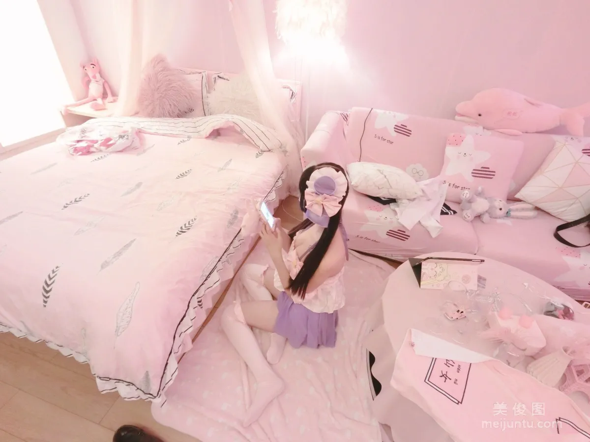 Si Miao: Web Idols photo 2