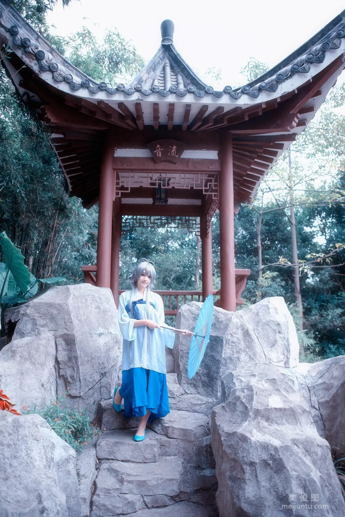 [COS] Anime Blogger Nantao Momoko, Luo Tianyi Photo Set photo 17