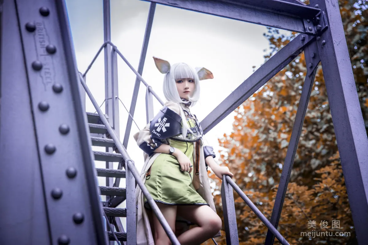 [COS] Anime Blogger Xianyin sic Arknights Photo Set photo 3