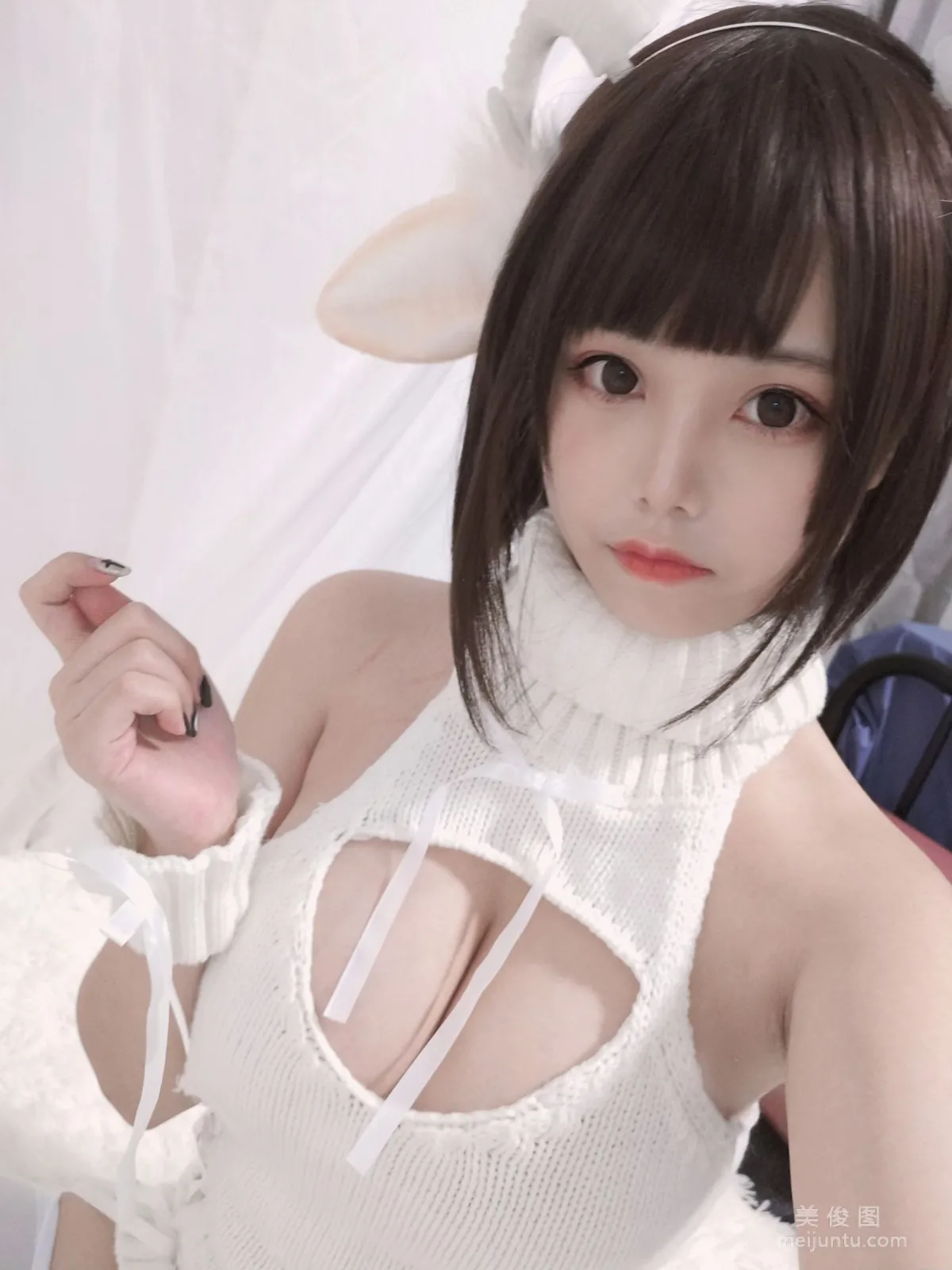 [COS] Cute Girl Mizhi Maoqiu White Stockings Sweater Photo Set photo 11