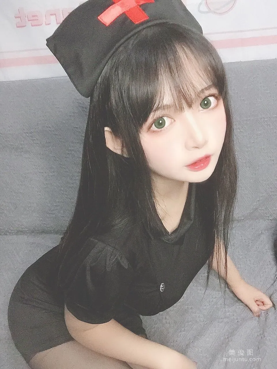 萌妹黑猫猫OvO 《护士喵》 写真集17