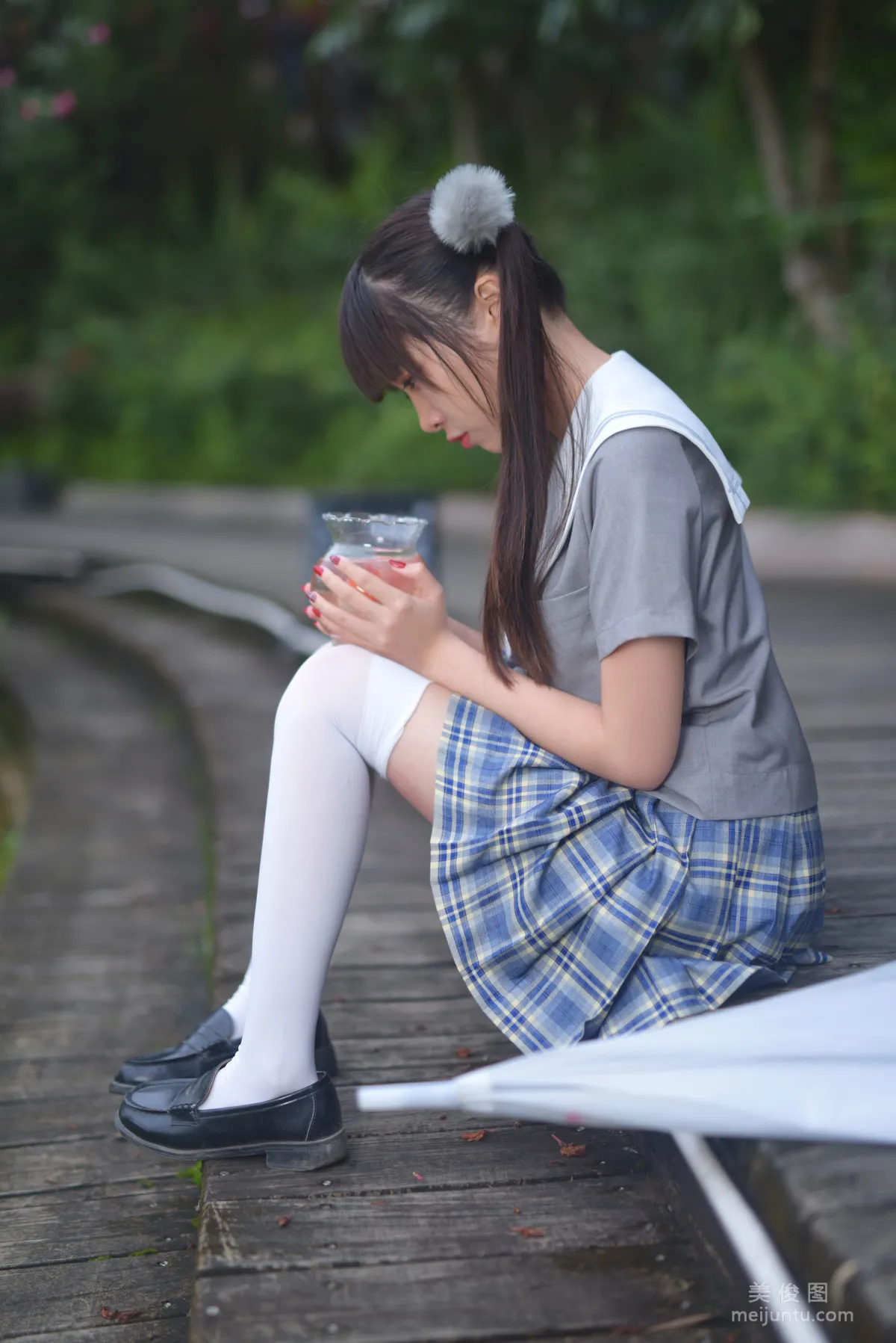 人氣Coser二佐Nisa 《JK水手服》 寫真集 17