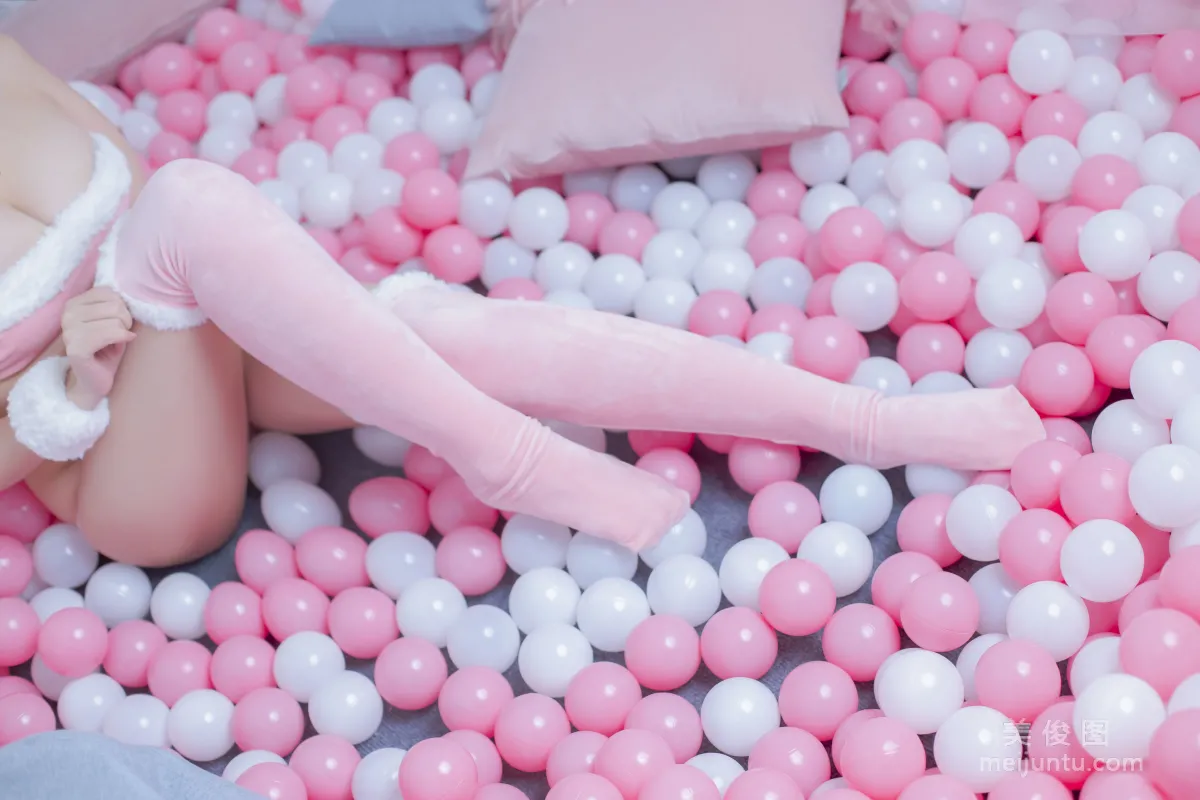Erzuo Nisa: Web Idols photo 31