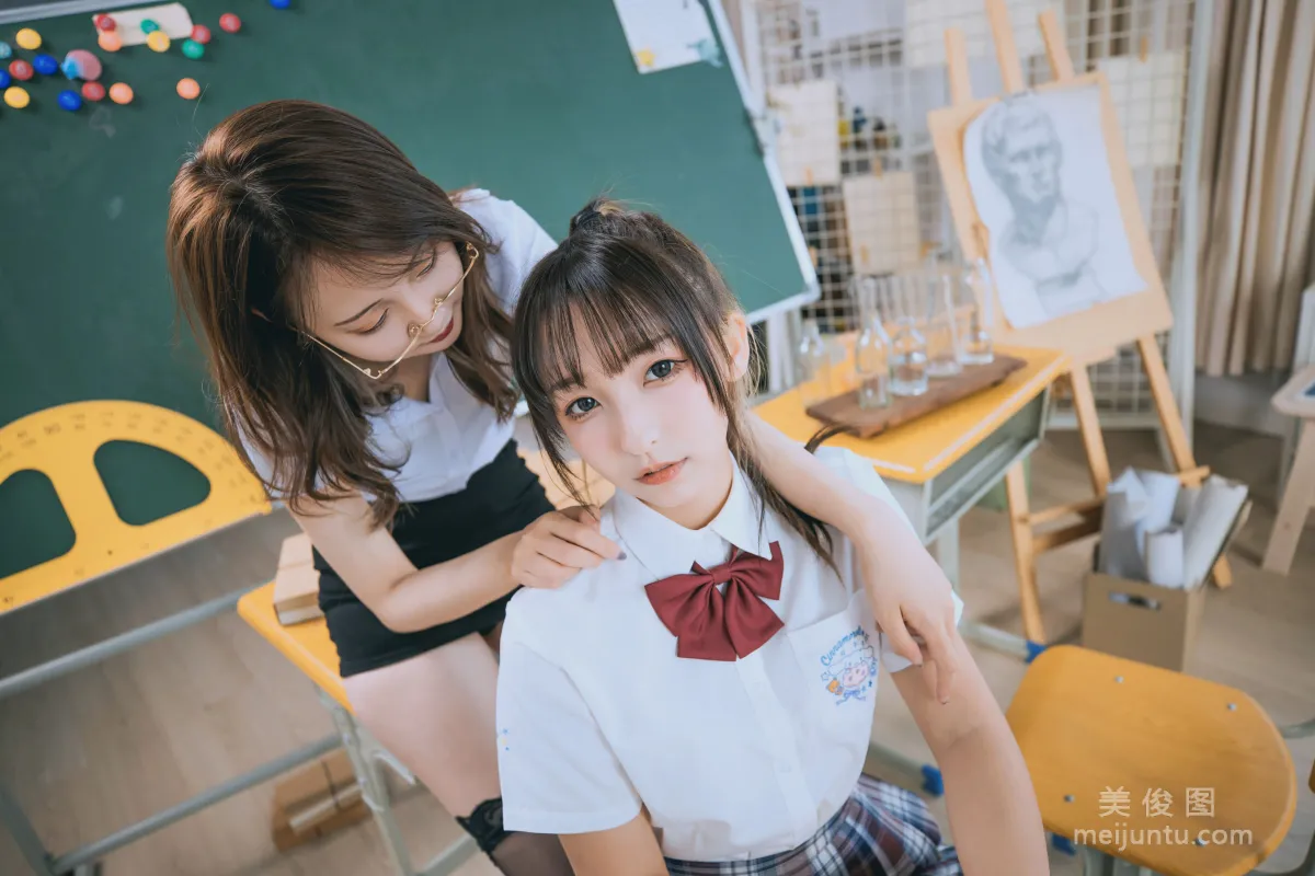 [COS福利] 蘿莉神楽闆真冬《數之歌》 百合教室 寫真集 24