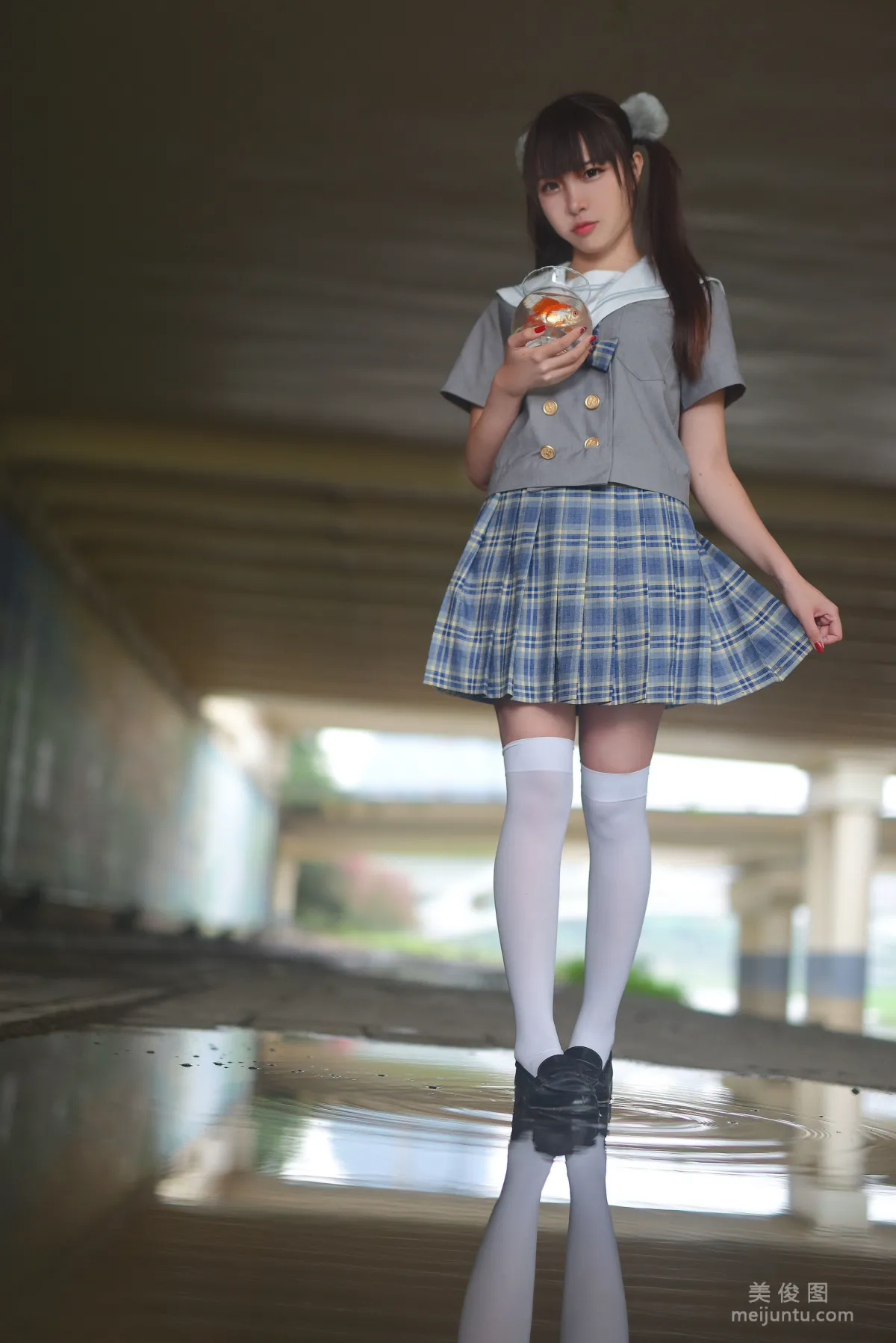 人氣Coser二佐Nisa 《JK水手服》 寫真集 2
